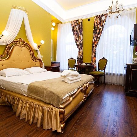 Art Suites Near Deribasovskaya Odessa Exterior photo