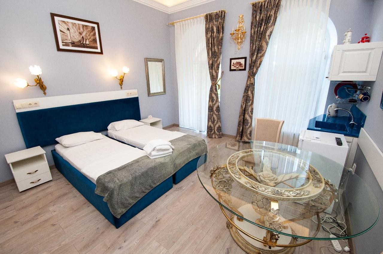 Art Suites Near Deribasovskaya Odessa Exterior photo